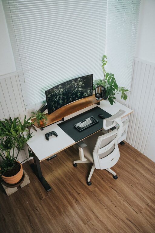 Tips for Creating a Cozy and Productive Home Office Space